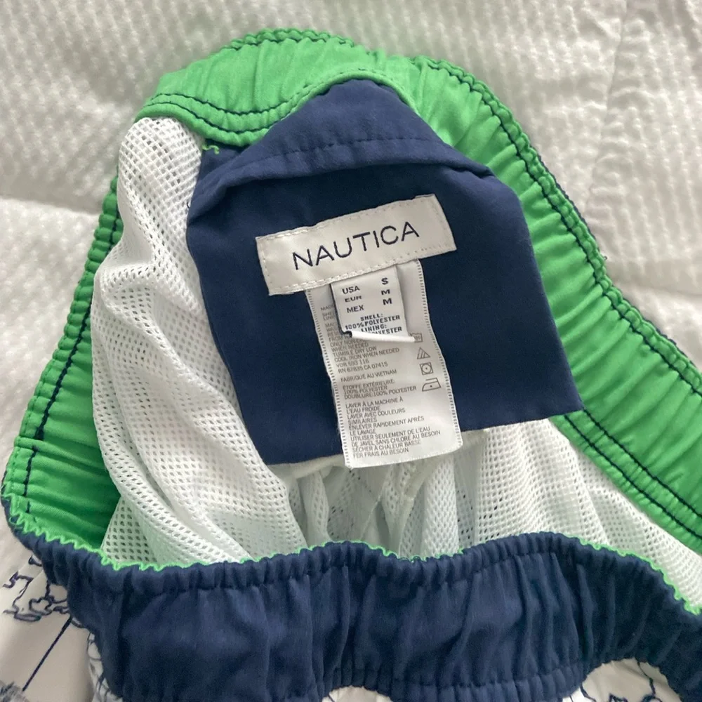 NAUTICA SHORTS SIZE USA S, EUR M - Picture 2 of 3